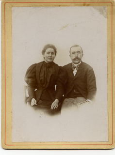 Marius et Thérèse. Les parents de Louis.